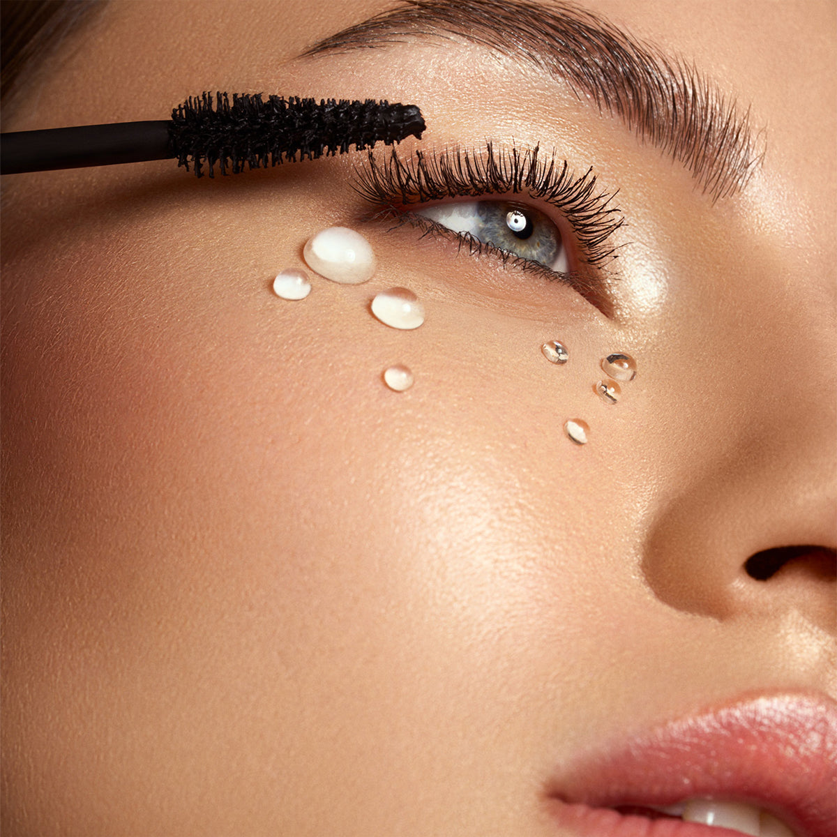 Mascara Subliminal X Volume Waterproof